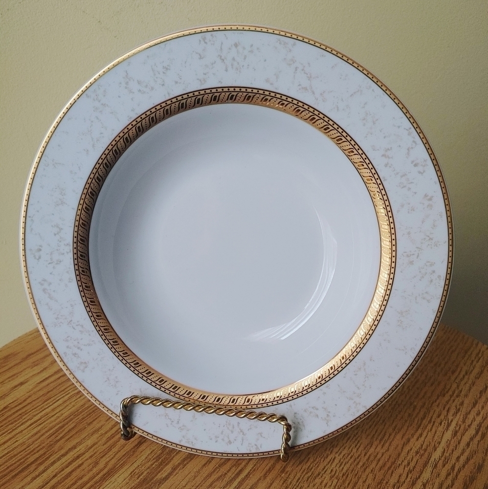 Vintage Royal‎ Heritage Primavera round rimmed Cereal or soup bowl